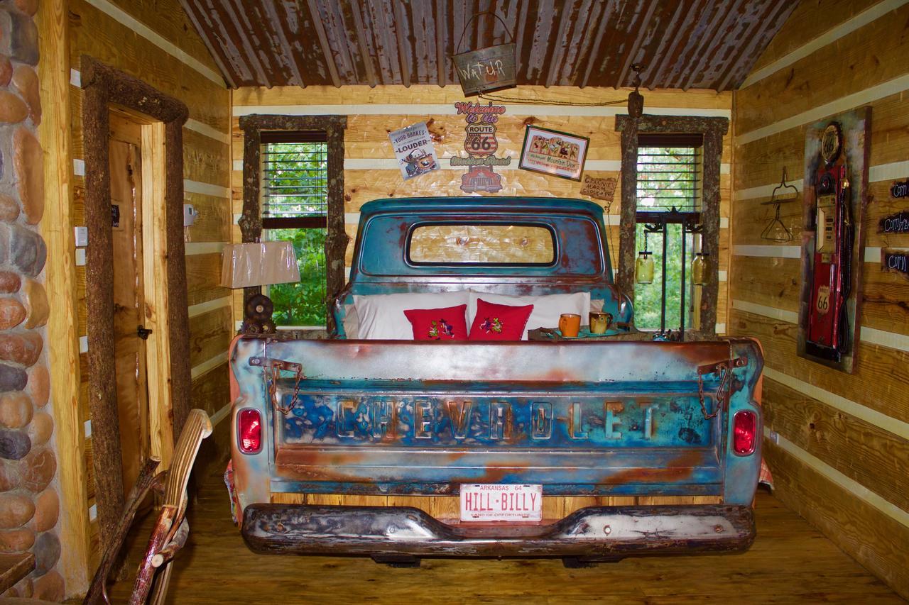 Fox Pass Cabins Bed and Breakfast Hot Springs Esterno foto