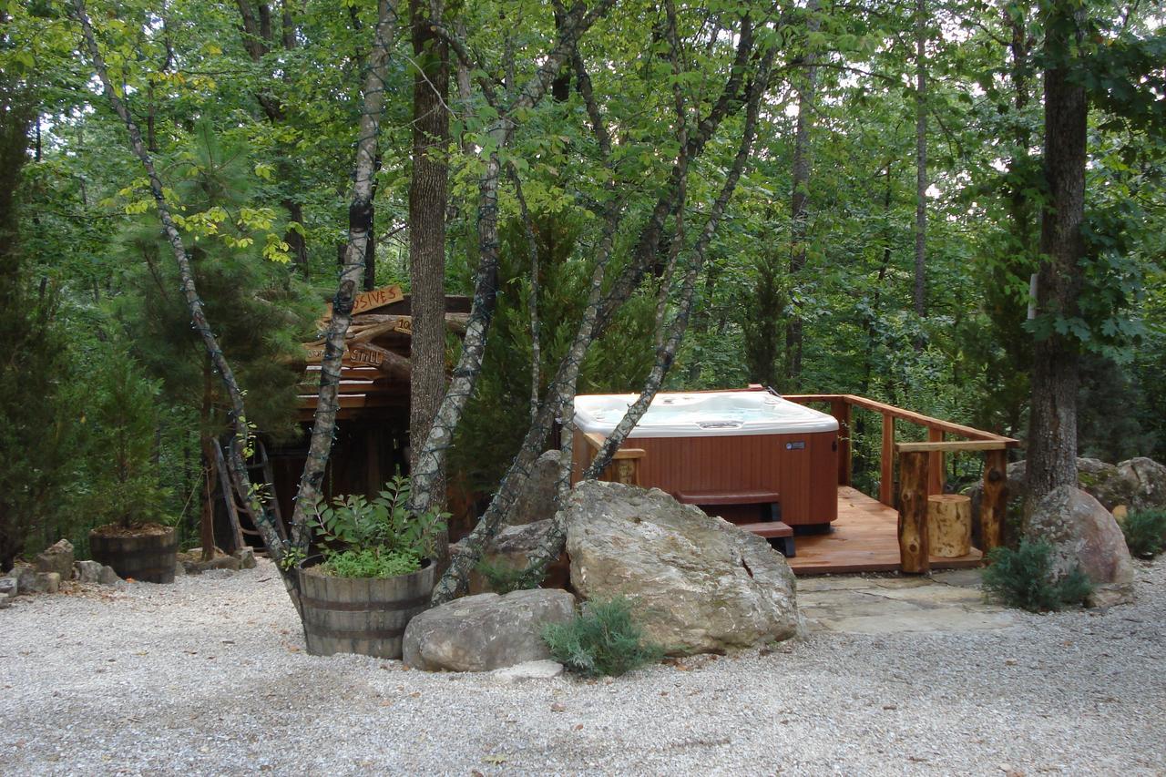 Fox Pass Cabins Bed and Breakfast Hot Springs Esterno foto